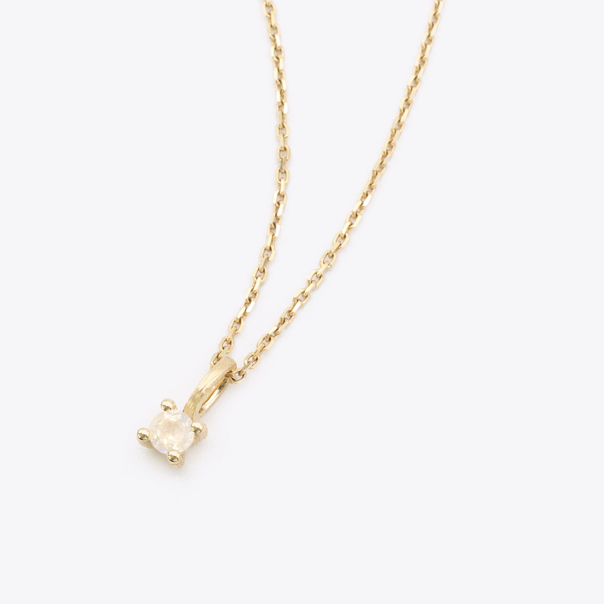 14-karaats gouden ketting met regenboog maansteen hanger, geboortesteen juni, narrae