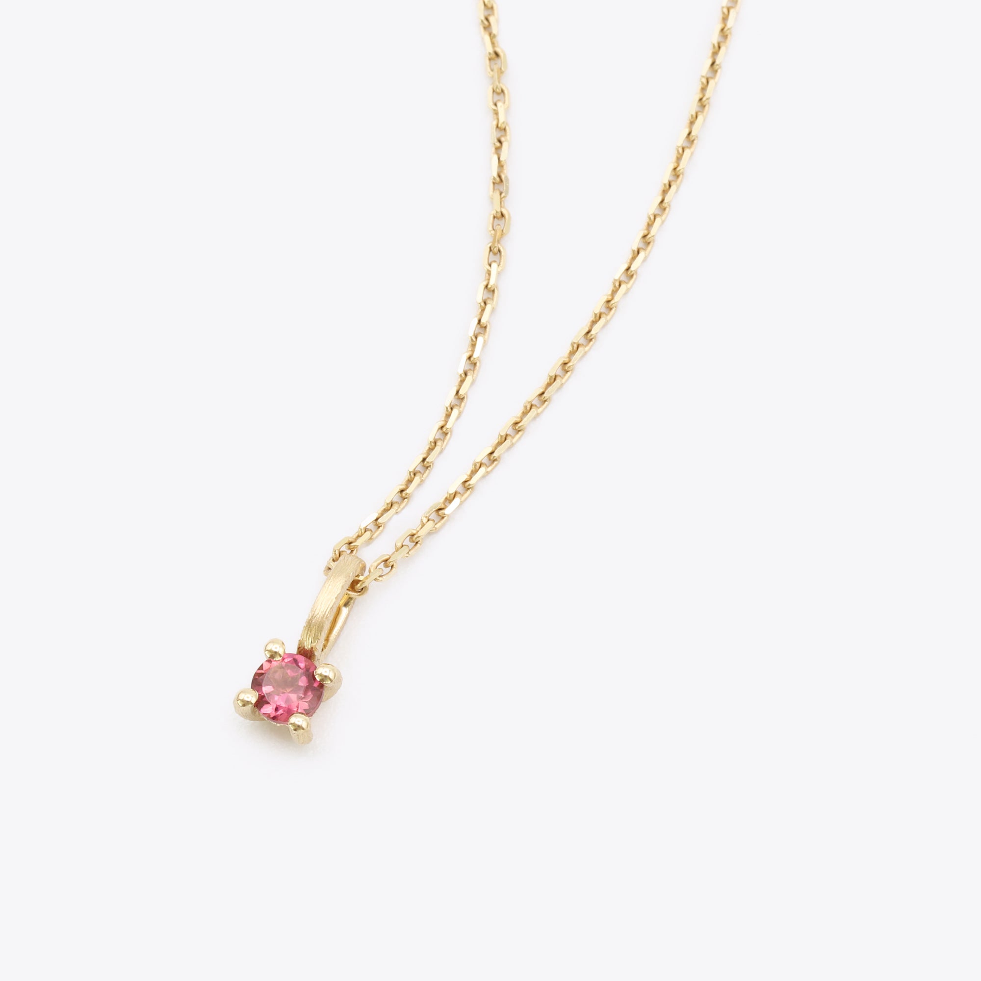 14-karaats gouden ketting met roze toermalijn hanger, geboortesteen oktober, narrae