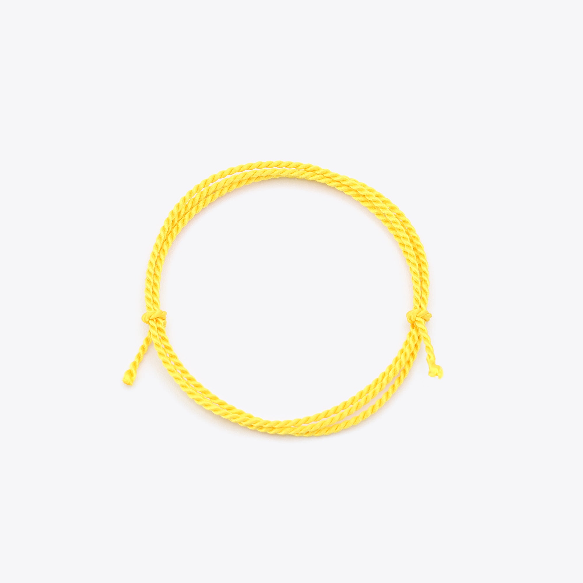 Geel natuursatijn koord voor het maken van een armband of ketting